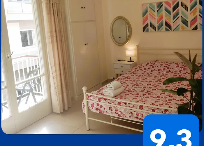 Next To Metro! Bright Apartment With Fully Equipped Kitchen