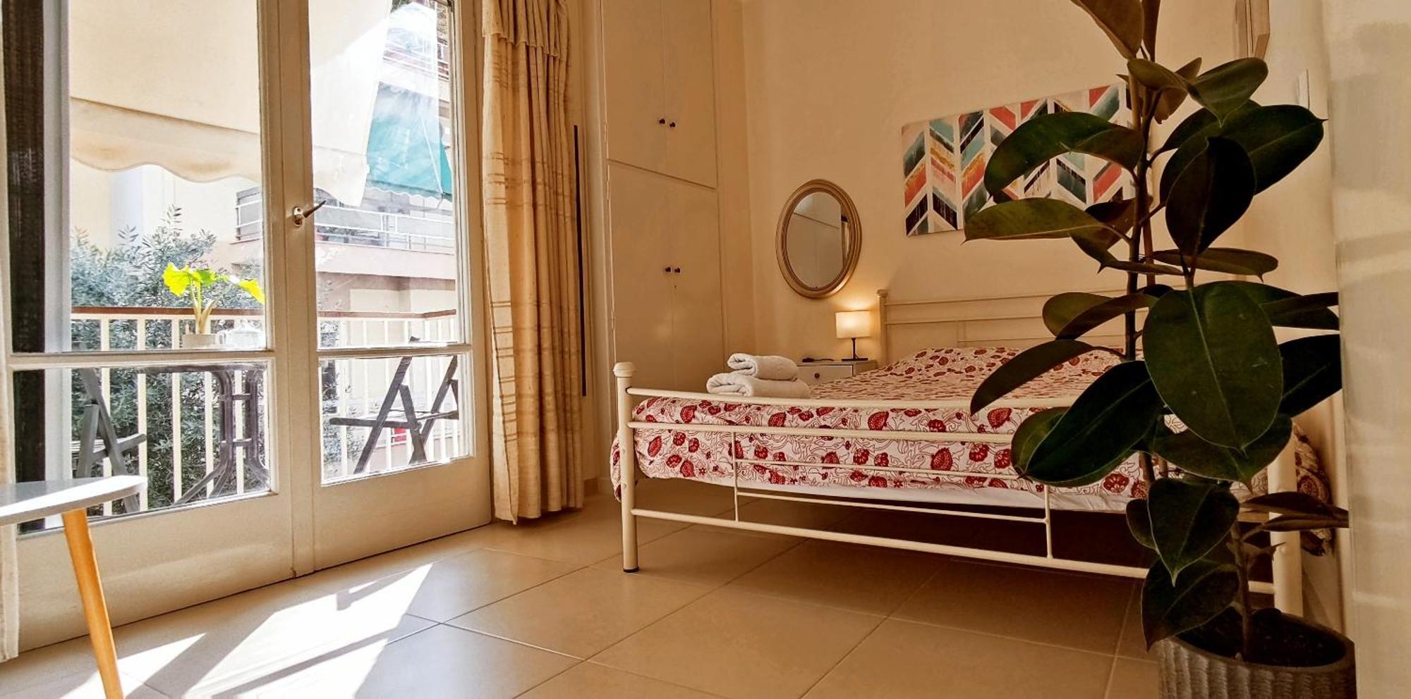 Next To Metro! Bright With Fully Equipped Kitchen Appartement *